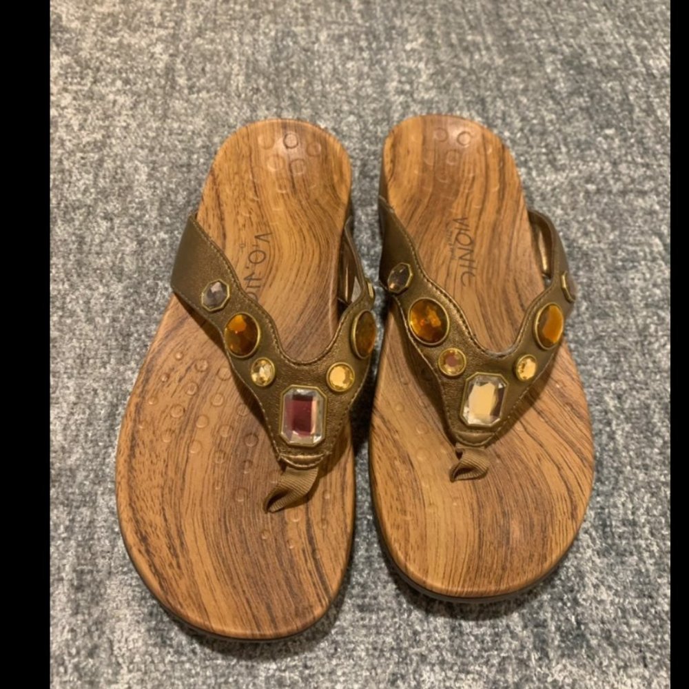 Vionic thongs
